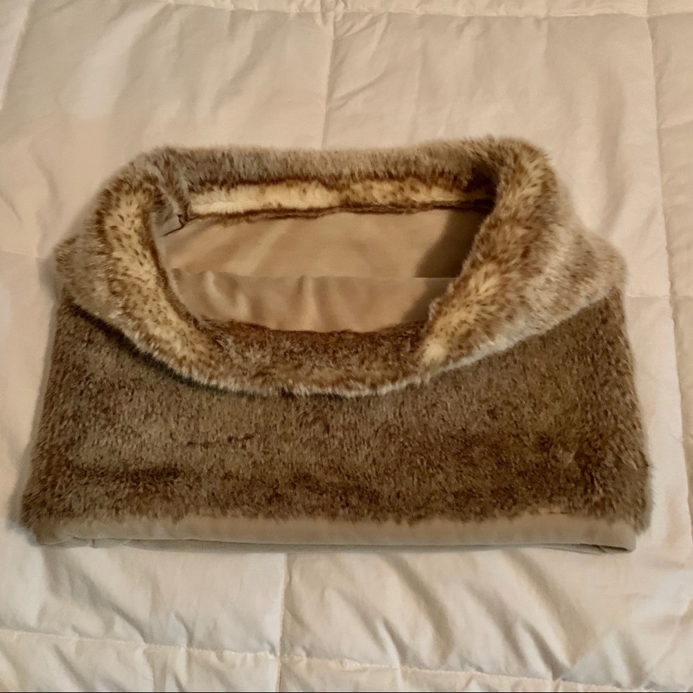 Neck Warmer - Picture 5 of 5
